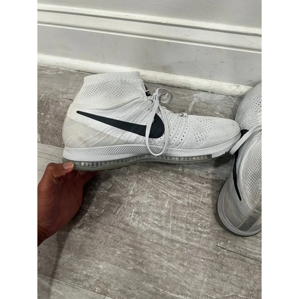 Nike Sneakers Mens Zoom All Out Flyknit White Black Running Shoes Size 9.5